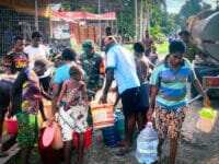 Koramil 1710-07/Mapurujaya Salurkan Bantuan Air Bersih untuk Warga Kampung Mwuare