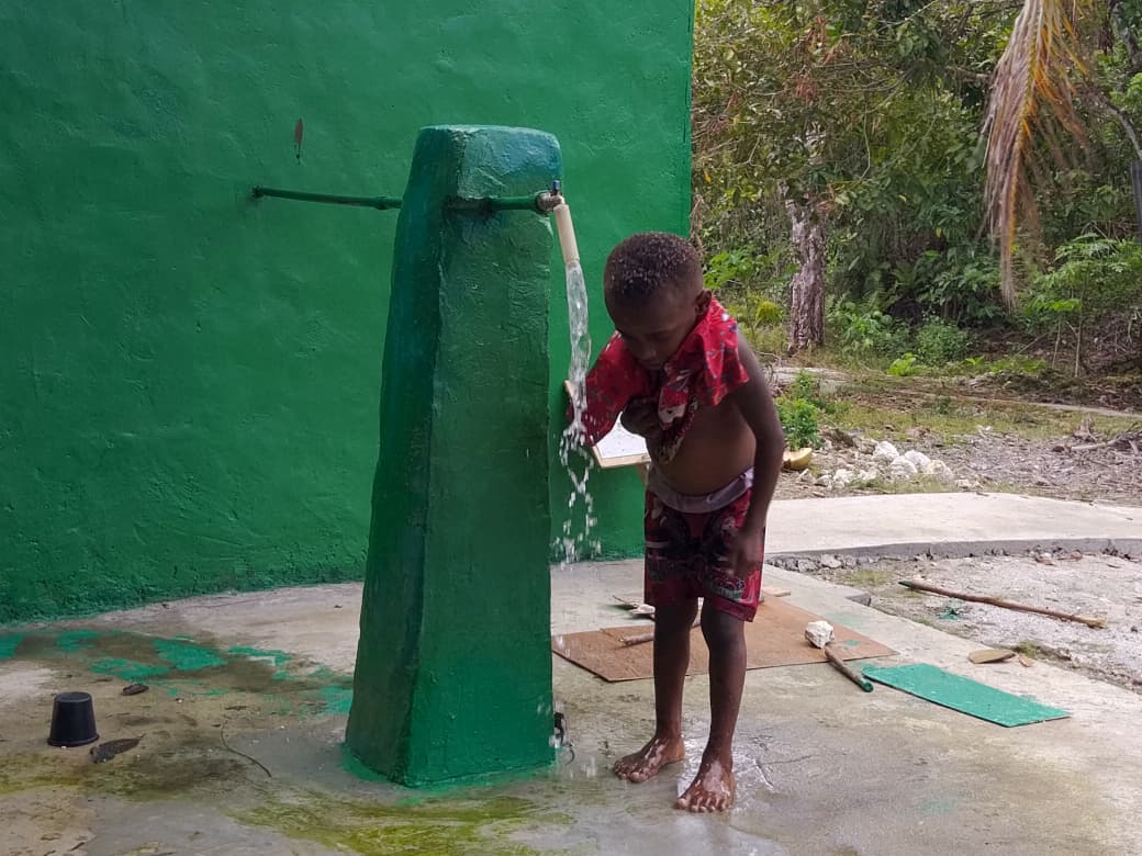 Air Bersih Mengalir, Senyum Anak-Anak Kampung Sesor Mengembang: Bukti Nyata TMMD Ke-129 Hadirkan Manfaat Air Bersih Mengalir, Senyum Anak-Anak Kampung Sesor Mengembang: Bukti Nyata TMMD Ke-129 Hadirkan Manfaat