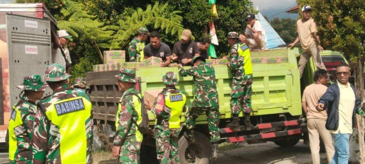 Hari Kedelapan Penanganan Gempa NTT, TNI Salurkan 695,170 Ton Bantuan