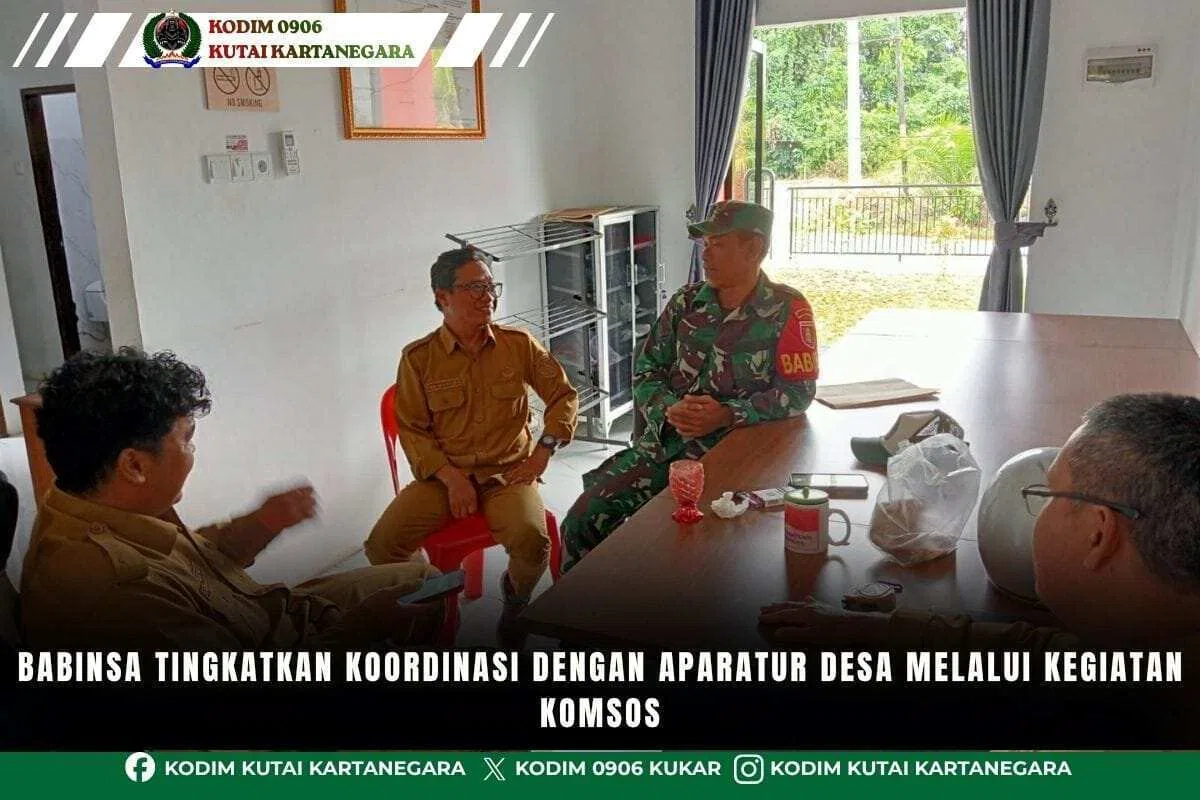 Babinsa Tingkatkan Koordinasi dengan Aparatur Desa Melalui Kegiatan Komsos Babinsa Tingkatkan Koordinasi dengan Aparatur Desa Melalui Kegiatan Komsos