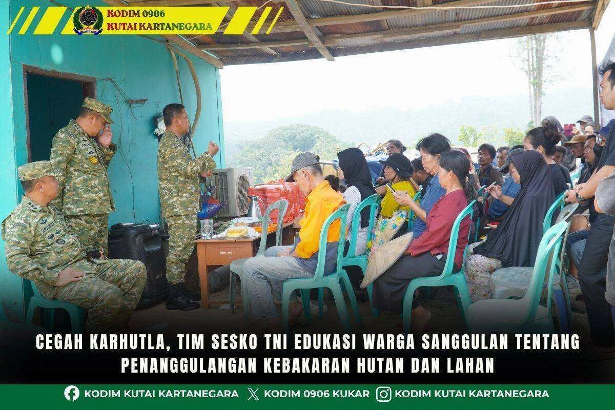 Cegah Karhutla, Tim Sesko TNI Edukasi Warga Sanggulan tentang Penanggulangan Kebakaran Hutan dan Lahan
