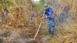 Jaga Gambut Tetap Aman, Satgas Darat Lanud Sjamsudin Noor Perkuat Pembasahan Berkelanjutan Jaga Gambut Tetap Aman, Satgas Darat Lanud Sjamsudin Noor Perkuat Pembasahan Berkelanjutan