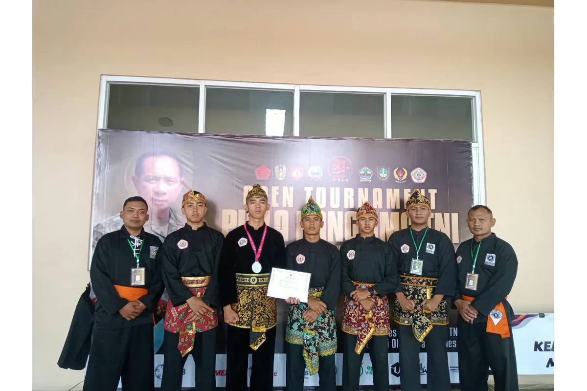 Taruna Akmil Raih Medali Perak dan Emas pada Akmil Open Tournament Pencak Silat Piala Panglima TNI 2026