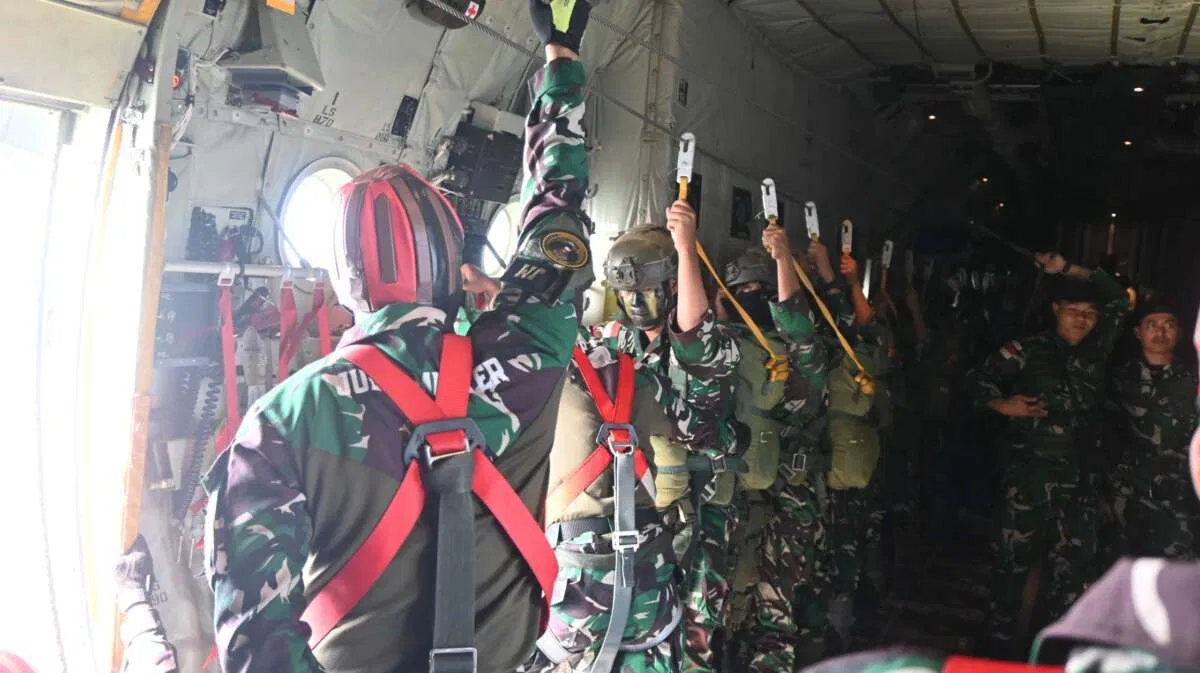 Aksi Airborne Lima Negara Warnai Latgabma SGS 2026