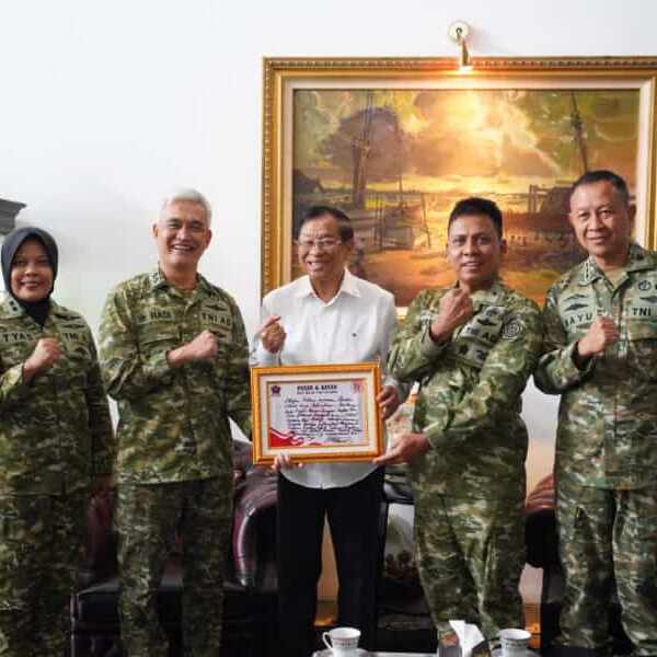 Kapuskes TNI Anjangsana ke Sesepuh TNI, Perkuat Nilai Sapta Marga dan Sumpah Prajurit