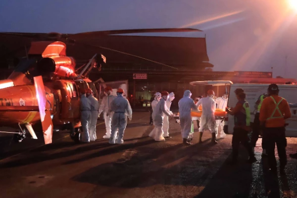 Tujuh Jenazah Tiba Melalui Jalur Udara, Lanud Sjamsudin Noor Teguhkan Dukungan SAR KM Virgo