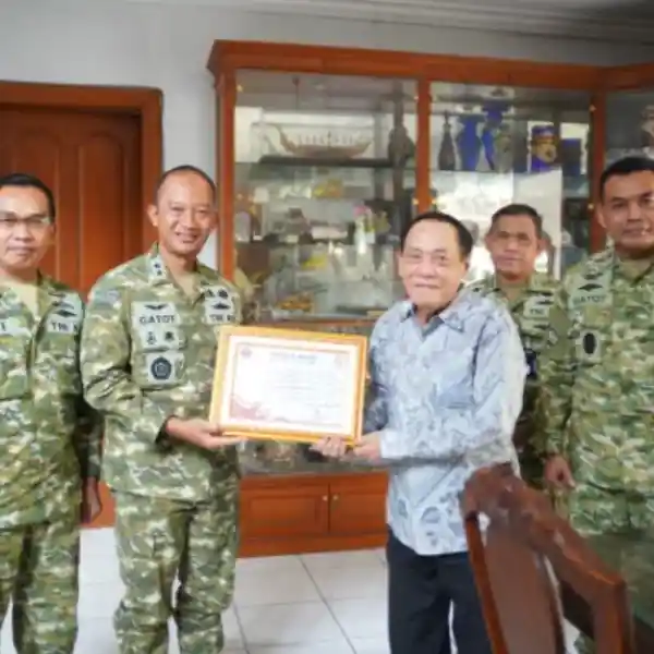 Pesan Jenderal TNI (Purn) Endriartono Sutarto : TNI Harus Terus Menjadi Pelopor Perjuanngan Bangsa Meraih Kejayaan Pesan Jenderal TNI (Purn) Endriartono Sutarto : TNI Harus Terus Menjadi Pelopor Perjuanngan Bangsa Meraih Kejayaan