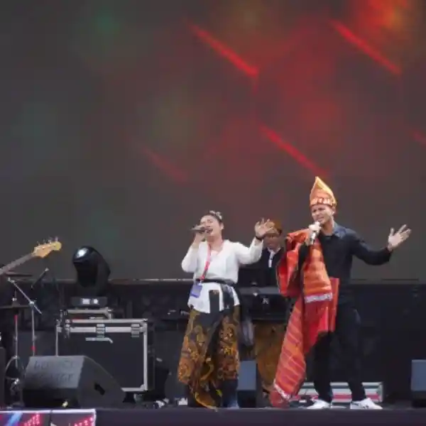 Nada Kreativitas Generasi Muda Menggema di Festival Band HUT ke-81 TNI Nada Kreativitas Generasi Muda Menggema di Festival Band HUT ke-81 TNI