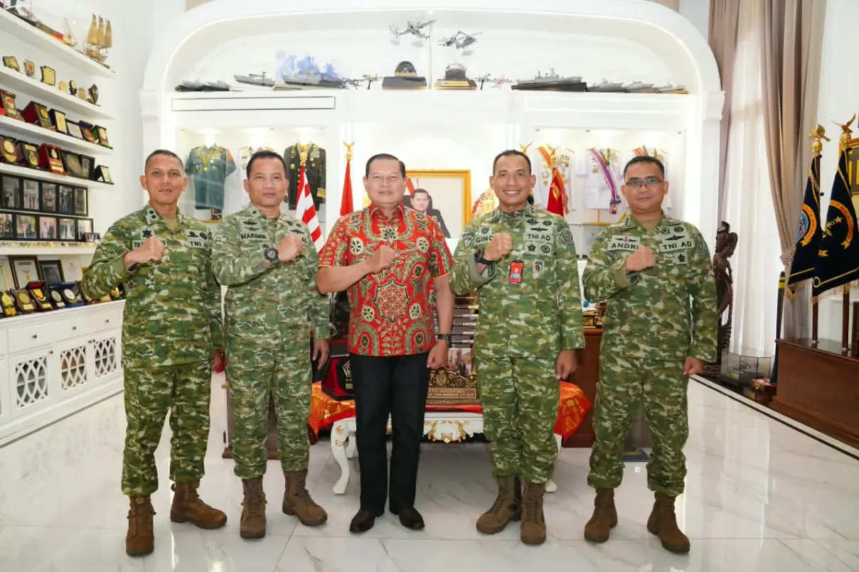 Anjangsana Orjen TNI ke Laksamana TNI (Purn) Yudo Margono: Pesan Inovasi dan Tanggung Jawab Komandan di Tengah Keterbatasan Anjangsana Orjen TNI ke Laksamana TNI (Purn) Yudo Margono: Pesan Inovasi dan Tanggung Jawab Komandan di Tengah Keterbatasan