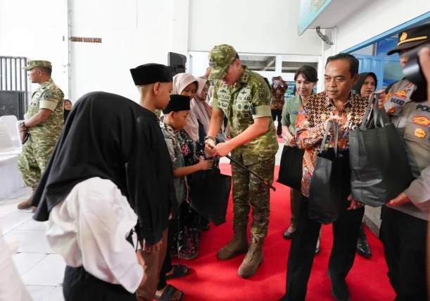 Gubernur Akmil Resmikan Renovasi Panti Asuhan dan Pembuatan Akta Kelahiran di Muntilan
