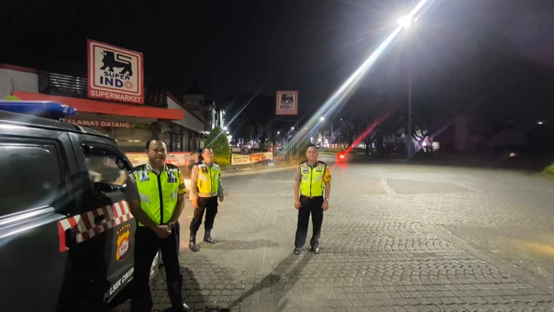 Ops Cipkon KRYD, IPTU Mahdi Pimpin Patroli Mobile di Tiga Bundaran Citra Raya