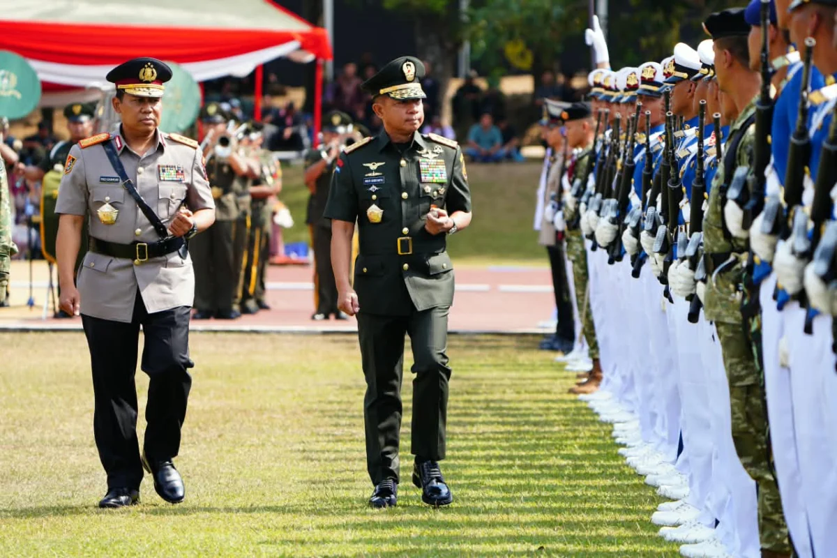 Panglima TNI Bersama Kalemdiklat Polri Pimpin Wisuda 1.944 Taruna TNI-Polri