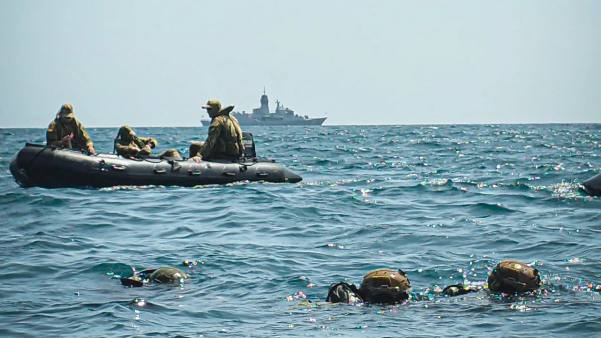 Tembus Kegelapan Bawah Laut, Kopaska Menyelam Bersama MTO ADF