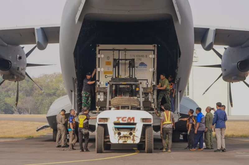 TNI Lanjutkan Operasi Modifikasi Cuaca untuk Menanggulangi Karhutla di Dua Wilayah