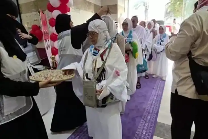 DPR Dorong Penambahan Petugas Haji Perempuan pada 2027