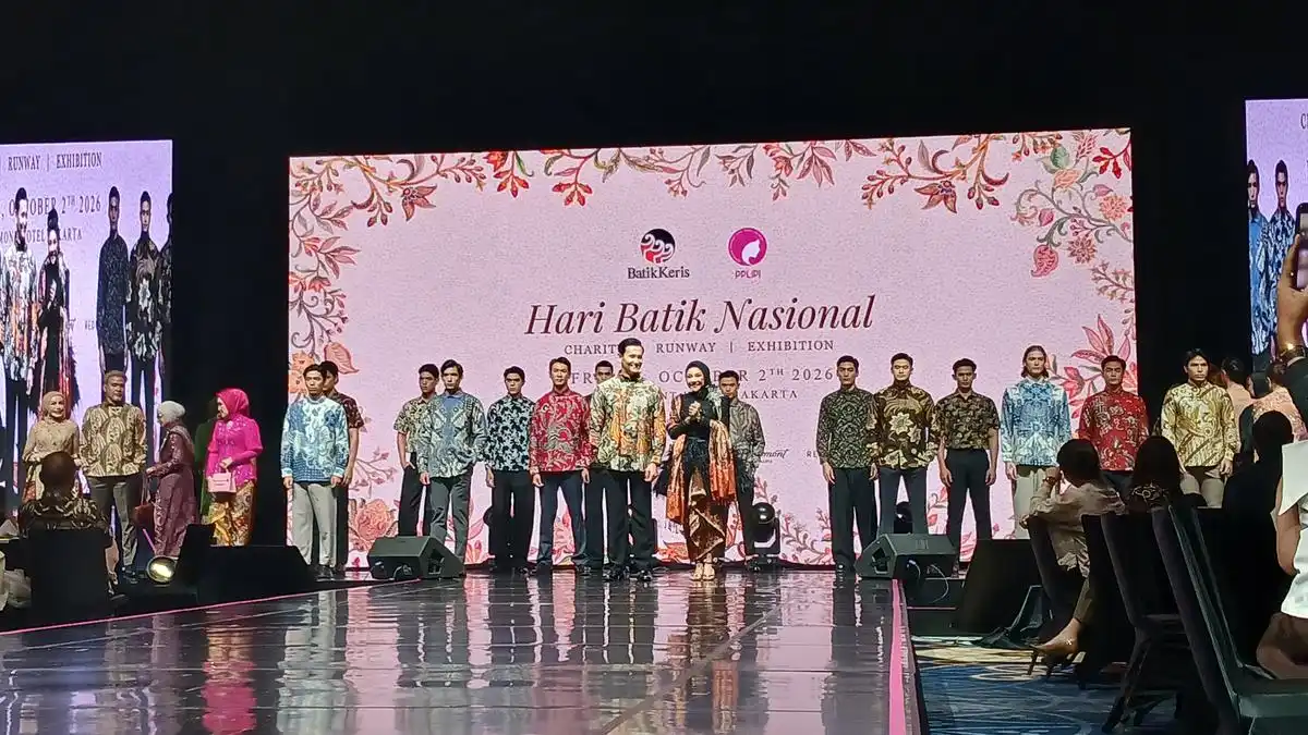 Enam Desainer Menghidupkan Batik dalam Busana Modern untuk Aksi Sosial