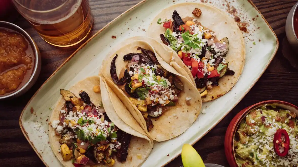 Pilihan Menu Bergaya Meksiko Saat Taco di GrabFood Sedang Terbatas
