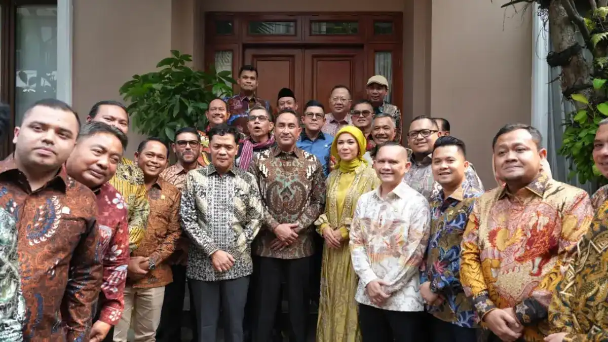 Komisi III DPR Bahas Sinergi Penegakan Hukum dan Pelayanan Publik Bersama Kapolri