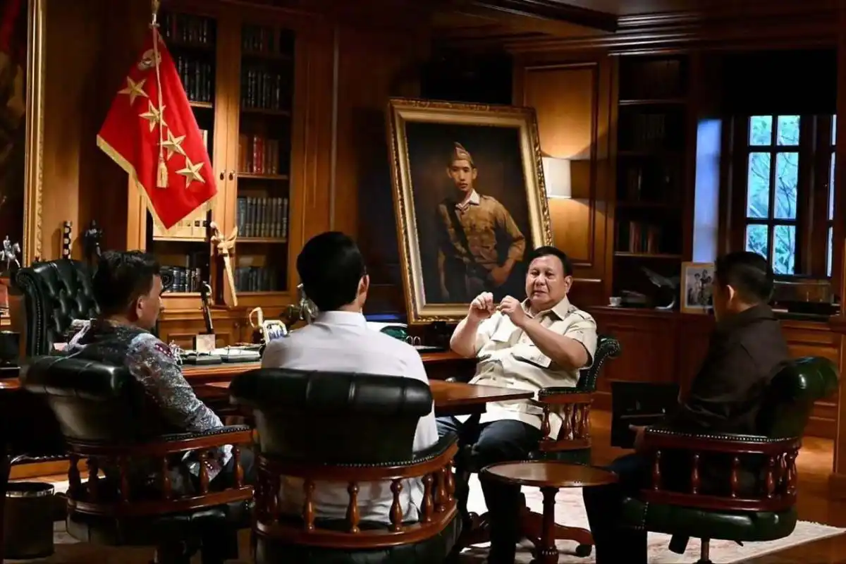 Prabowo Bahas Penguatan Komunikasi Pemerintah Bersama Kepala Bakom