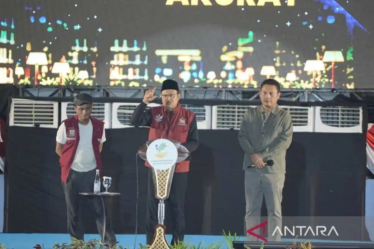 Mensos Saifullah Yusuf Resmikan Gerakan Nasional Peduli Tetangga di Makassar