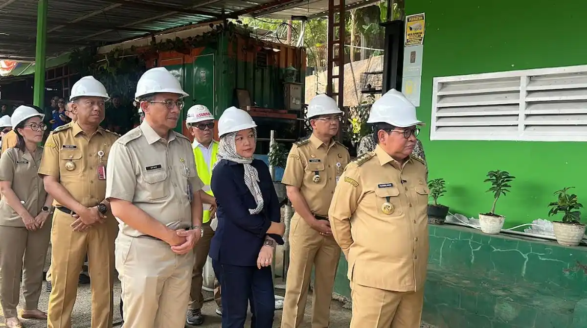 Pemprov DKI Siapkan Pengembangan Saringan Sampah di 11 Sungai Jakarta