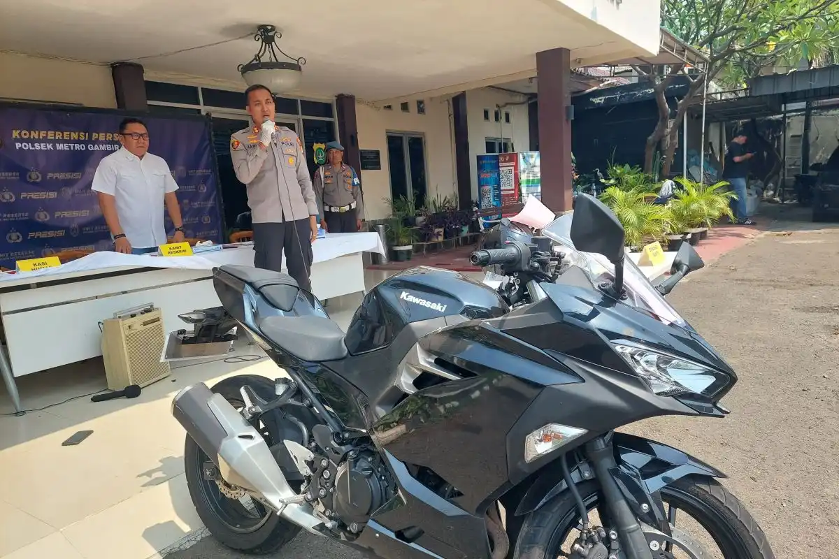 Polisi Bongkar Aksi Jambret Bermotor Kawasaki Ninja di Jakarta Pusat