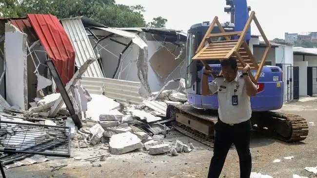 Investigasi Lapas Cibinong Berujung Sanksi bagi 17 Pegawai