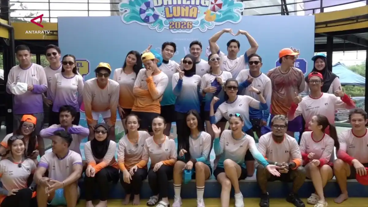 Luna Maya dan 30 Selebritas Dukung Donasi untuk Satwa Terdampak Kebakaran Kalimantan