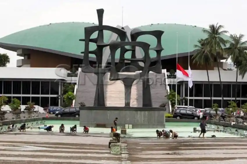 Komisi II DPR Bahas Opsi Penambahan Kursi melalui Perubahan Alokasi Dapil