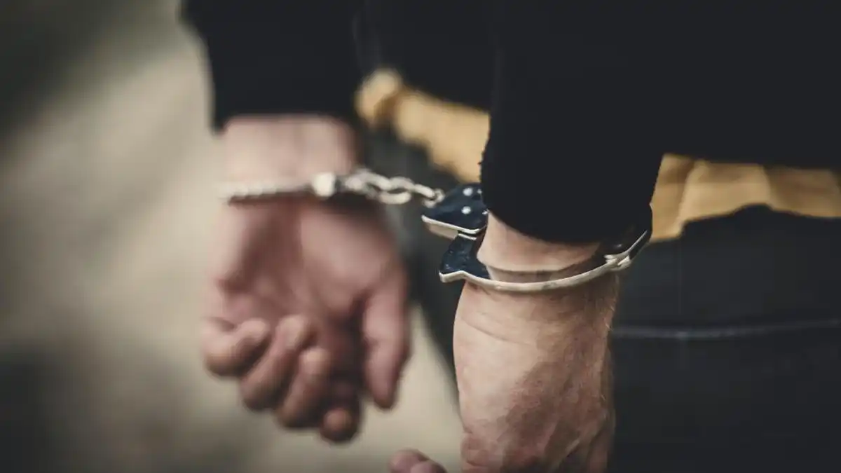 Sebelas Operator Judi Online Diamankan dari Rumah Dinas di Cijantung
