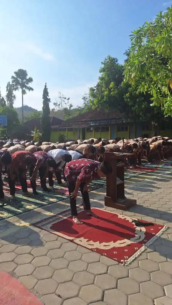 Ikhtiar Warga Sekolah Menghadapi Kekeringan di Wonogiri Selatan