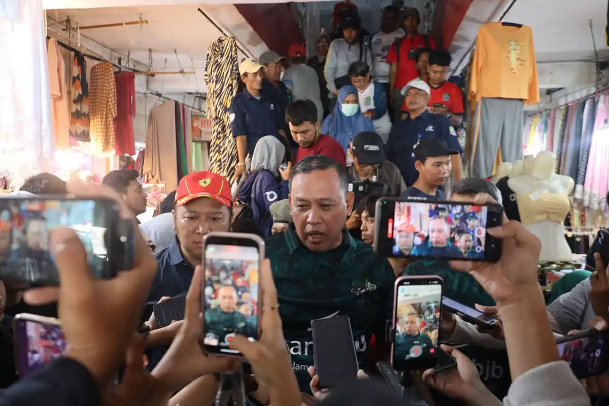 Gebrak Pasar di Bekasi Catat Transaksi Rp129,9 Juta, Libatkan OPD dan ASN
