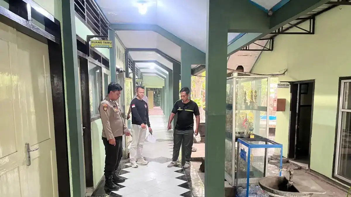 Siswi SMPN 2 Kunjang Kediri Meninggal Setelah Terjatuh Saat Berlari