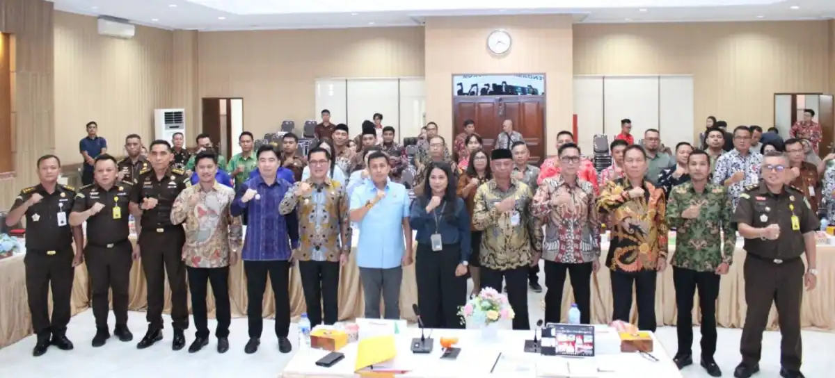 Sekda Mitra Hadiri Rapat Pendampingan Hukum Program Perumahan di Kejati Sulut – Sulawesion