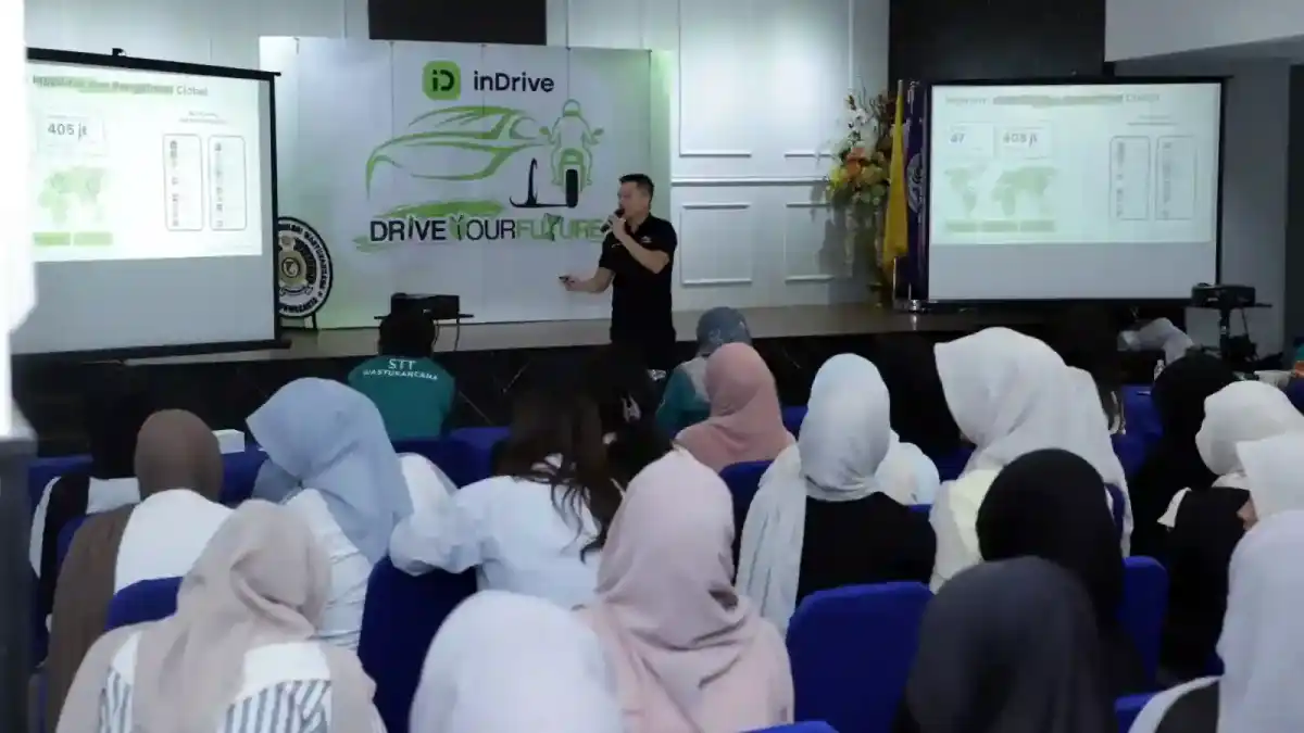 Edukasi Keselamatan Berkendara di Purwakarta Tandai Penutupan Drive Your Future Phase 2