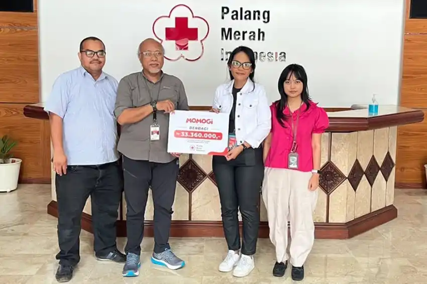 Momogi Group Serahkan Bantuan Produk Rp33,36 Juta melalui PMI untuk Warga Terdampak Gempa Flores