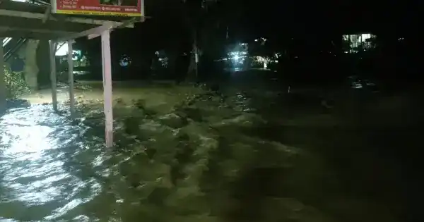 Luapan Sungai Lawe Bulan Rendam Rumah Warga Pulonas Baru