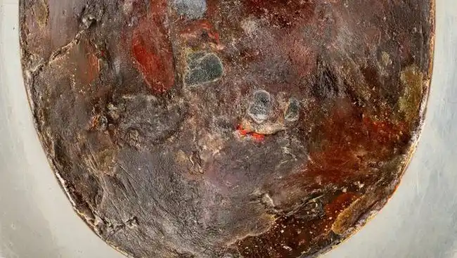 Jejak Meteorit dan Perubahan Warna Hajar Aswad dalam Kajian Ilmiah