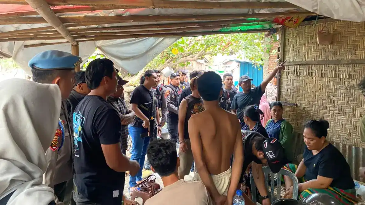 Sepuluh Orang Diamankan dalam Penggerebekan di Kota Bima, Polisi Sita 1,59 Gram Sabu