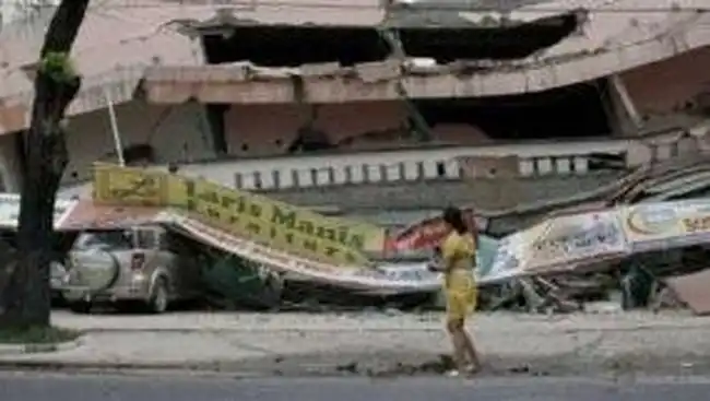 Gempa Padang-Pariaman 2009: Guncangan Dahsyat, Longsor, dan Kesaksian Korban