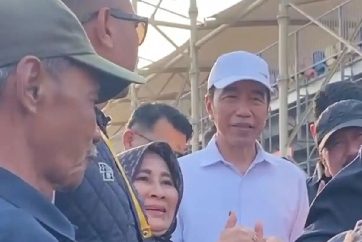 Jokowi Terlihat Menyaksikan MotoGP Mandalika 2026 di Lombok Tengah