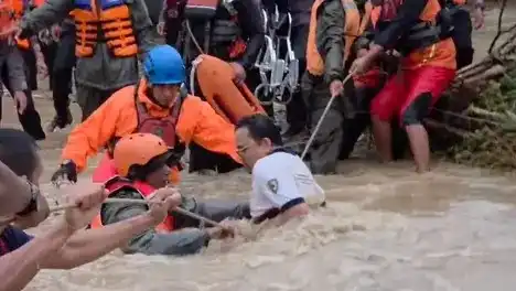 Luapan Sungai Rendam Kuranji dan Koto Tangah, Ratusan Warga Padang Dievakuasi