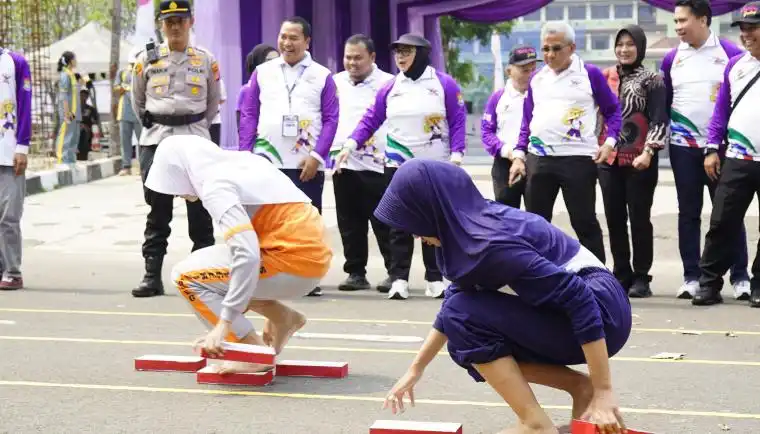 Intan Nurul Hikmah Membuka Forkab Perdana Kabupaten Tangerang