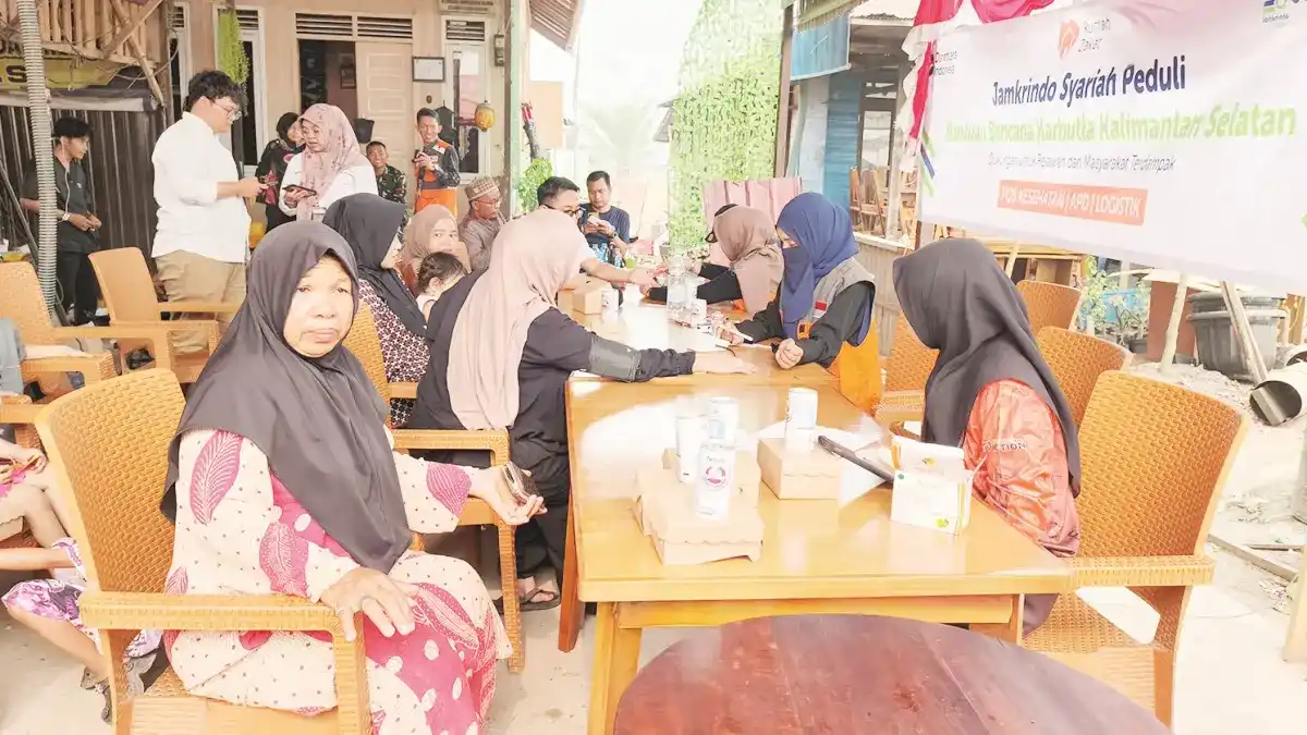 Paparan Asap Karhutla Berkepanjangan Ganggu Warga Landasan Ulin