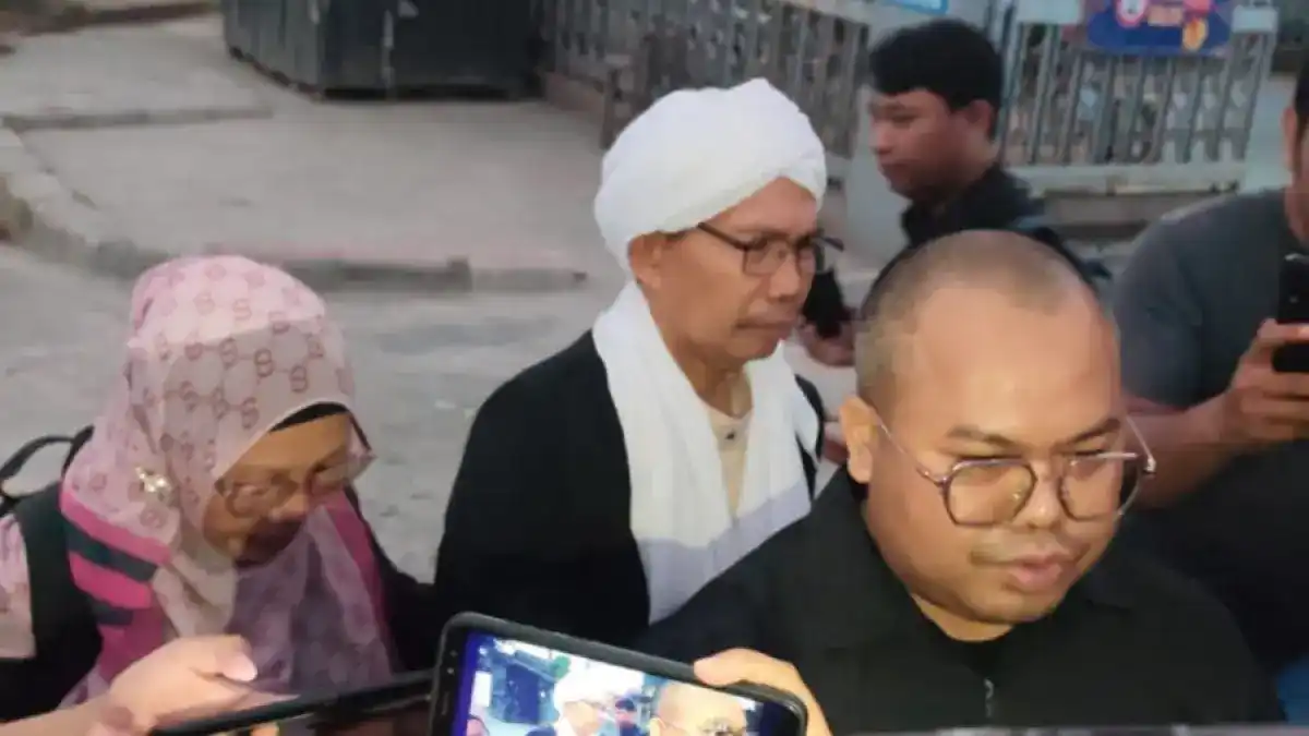 Abah Ais Ditahan Polisi dalam Perkara Pelecehan Seksual terhadap Santriwati di Ponpes Abul Barakat