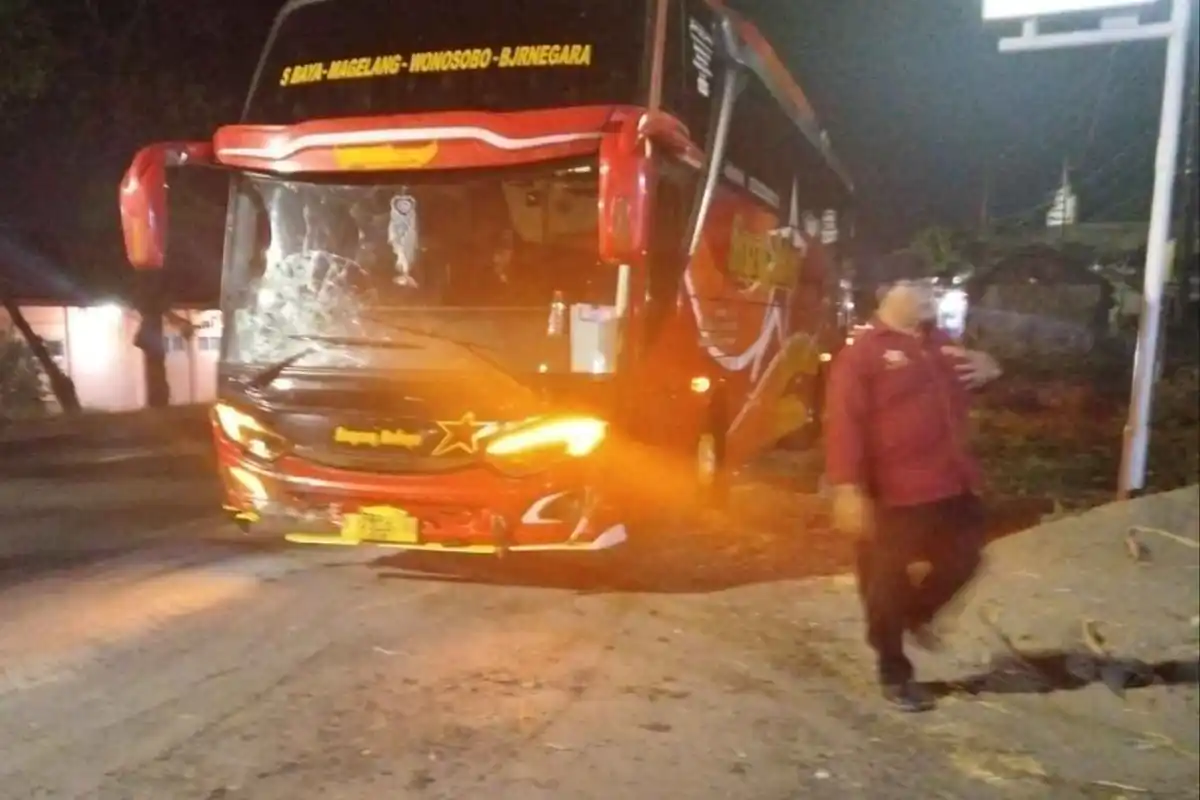 Tabrakan di Jalur Maospati–Ngawi Merenggut Nyawa Pengendara Suzuki Shogun