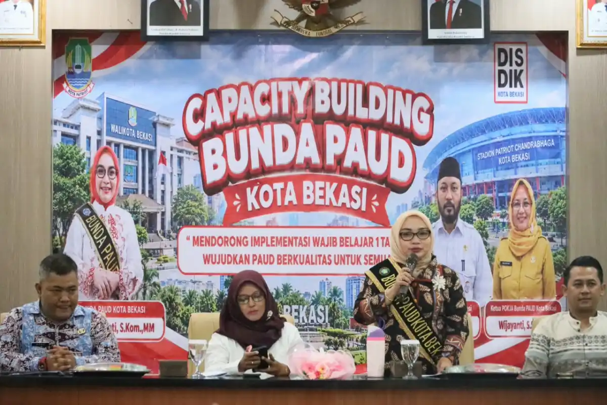 Wiwiek Hargono Buka Capacity Building Bunda PAUD di Kantor Dinas Pendidikan Kota Bekasi
