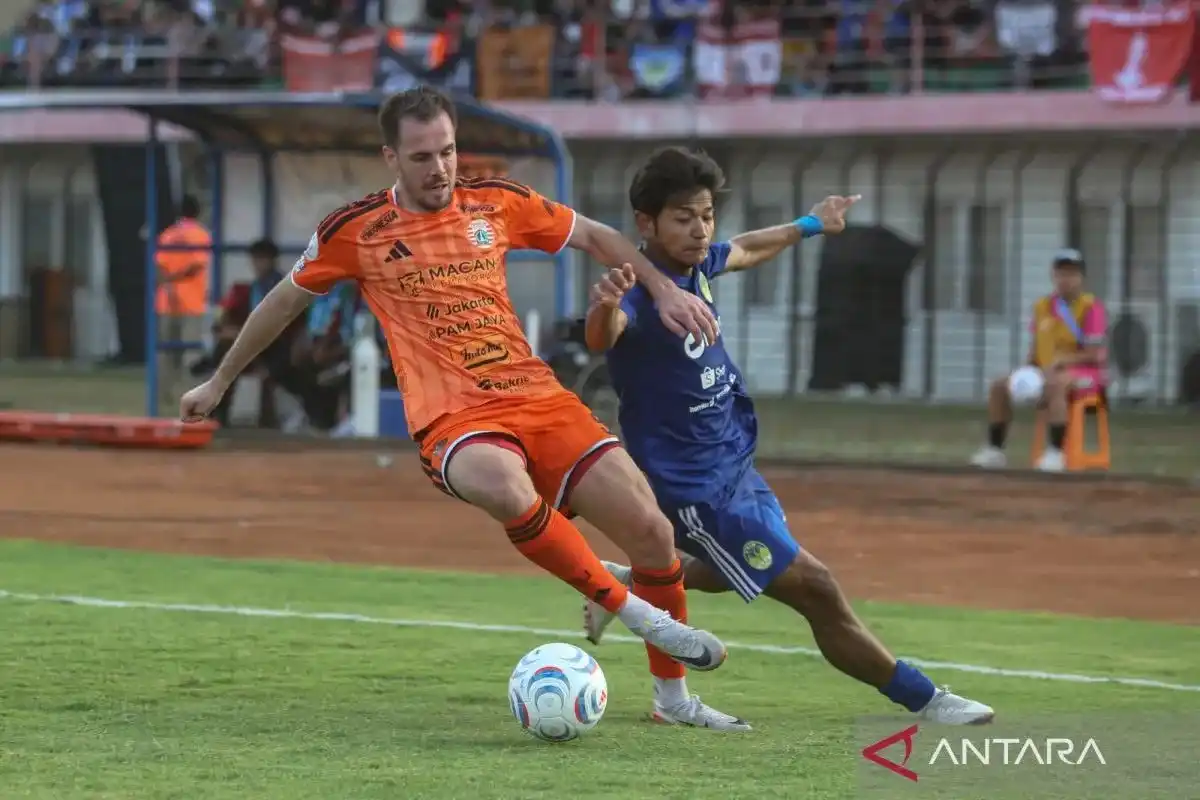 Persija Menang Telak atas PSIM, Stjepan Loncar Cetak Dua Gol