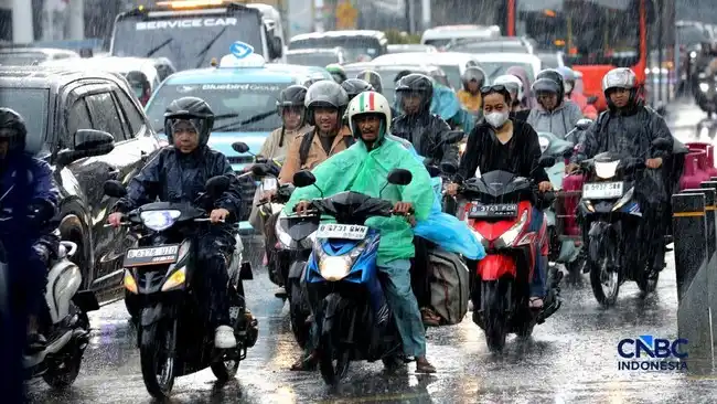 BMKG Prediksi Hujan Lebat dan Angin Kencang di Sejumlah Wilayah Indonesia pada 12 Oktober 2026