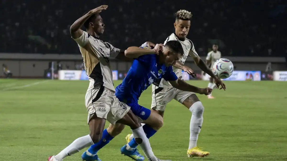 Selisih Lima Poin Persib dan Persija: Ujian Awal dalam Perburuan Gelar Super League